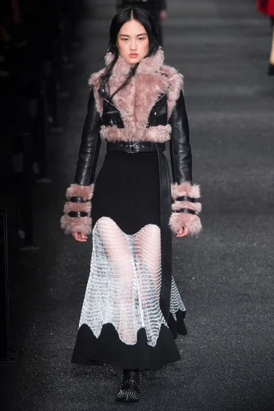 Look 26